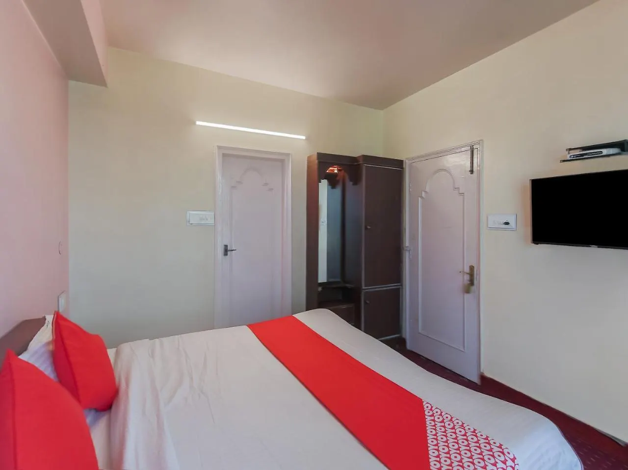 Oyo 22748 Barowalia Resorts Шимла 3*,  Индия